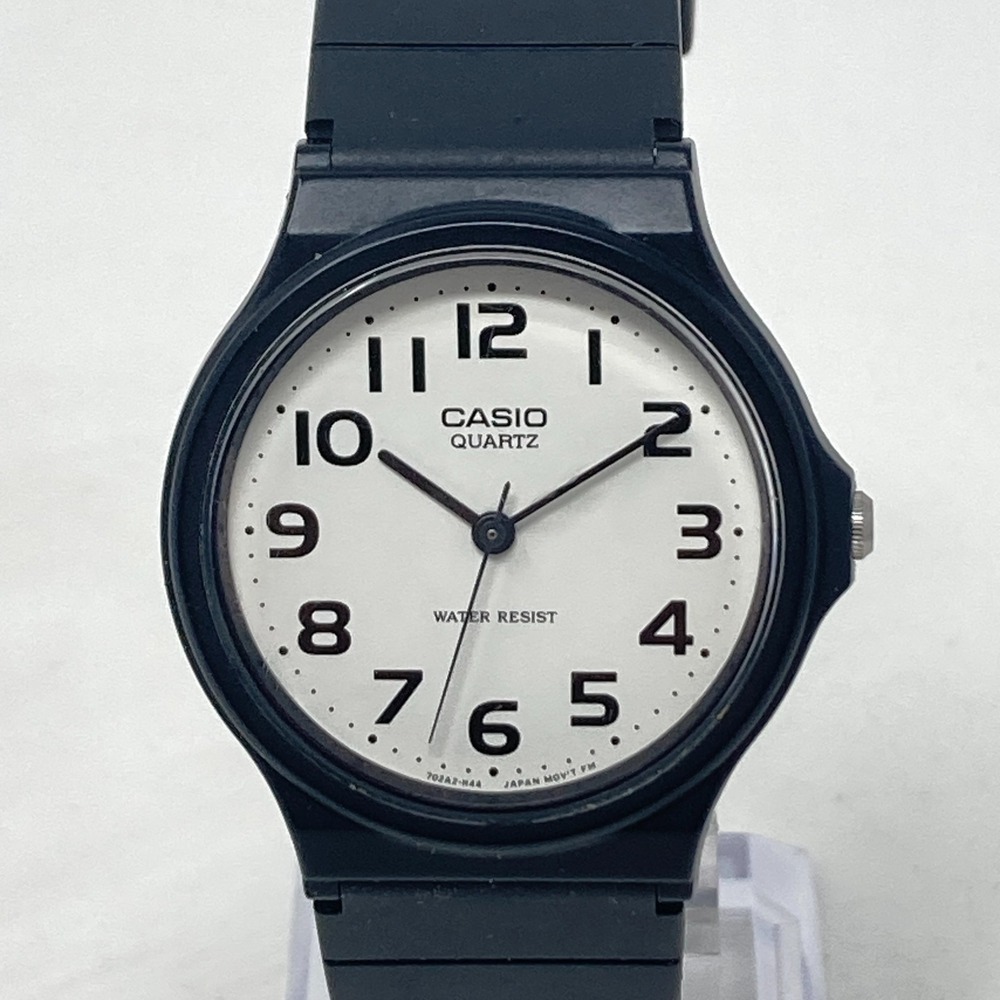 Casio Easy Reader Watch Women Men 33mm Black 1330 MQ-24 White Dial New Battery